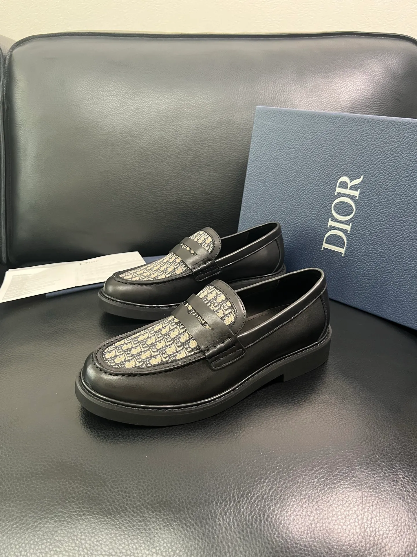 Men's men's shoes💰860 Dior top crafts Dior counter synchronization, original factory configuration, original cowhide fabric imported from Italy, breathable and comfortable imported water-dyed cow lining, sole: original factory special supply original sole super comfortable, original factory with single goods high quality, you can enter and exit the counter at will, welcome to compare counter synchronization, code number 39-44 (order 38 45) 85853
